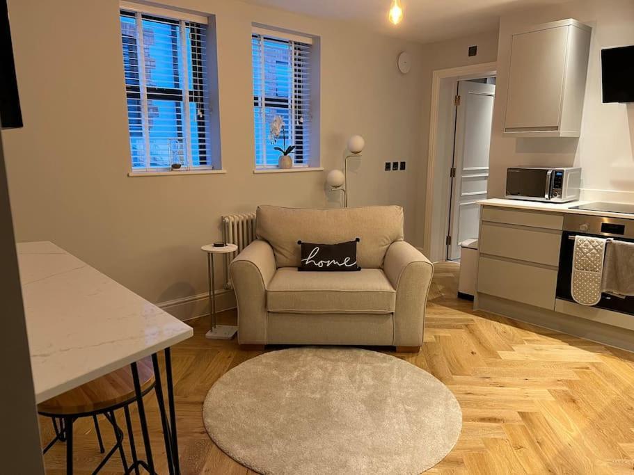 New Apartment, 10 Mins From Principality Stadium Cardiff Exterior photo